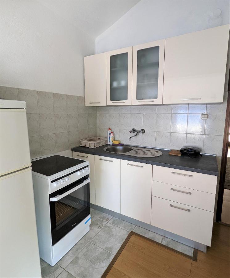 Apartment Marica Гребащиця Екстер'єр фото